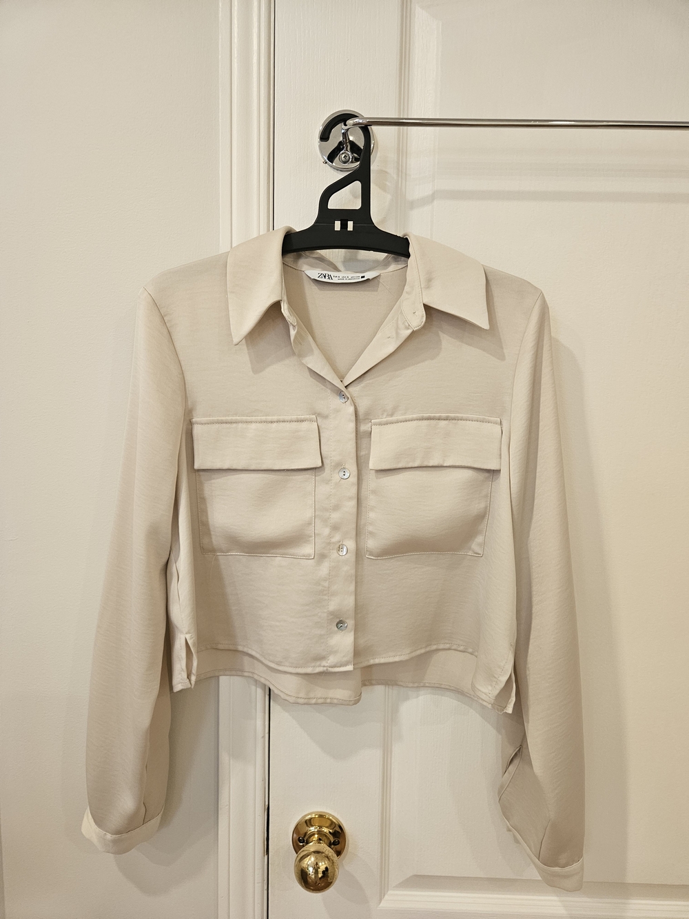 Zara Cream Button-Front Cropped Shirt Size 2